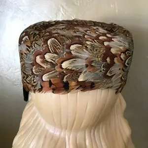 ONE-OF-A-KIND JAPANESE DESIGNER URBI ET ORBI 1950s PHEASANT FEATHER HAT URBI ET ORBI, Yokohama | Accessories | Oneofakind Japanese  main image 3